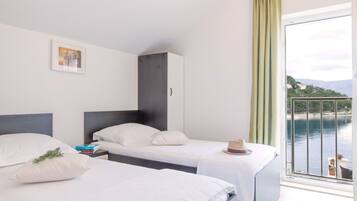 Villa | 2 habitaciones, tabla de planchar con plancha y wifi gratis