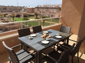 Outdoor dining - 3027 Vista Azul,close to the beach &  heated pool (Torre de la Horadada)