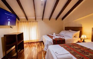 Family Quadruple Room, Multiple Beds | 20 bedrooms, in-room safe, iron/ironing board, free WiFi - Quechua Hostal de Recoleta (Cusco)