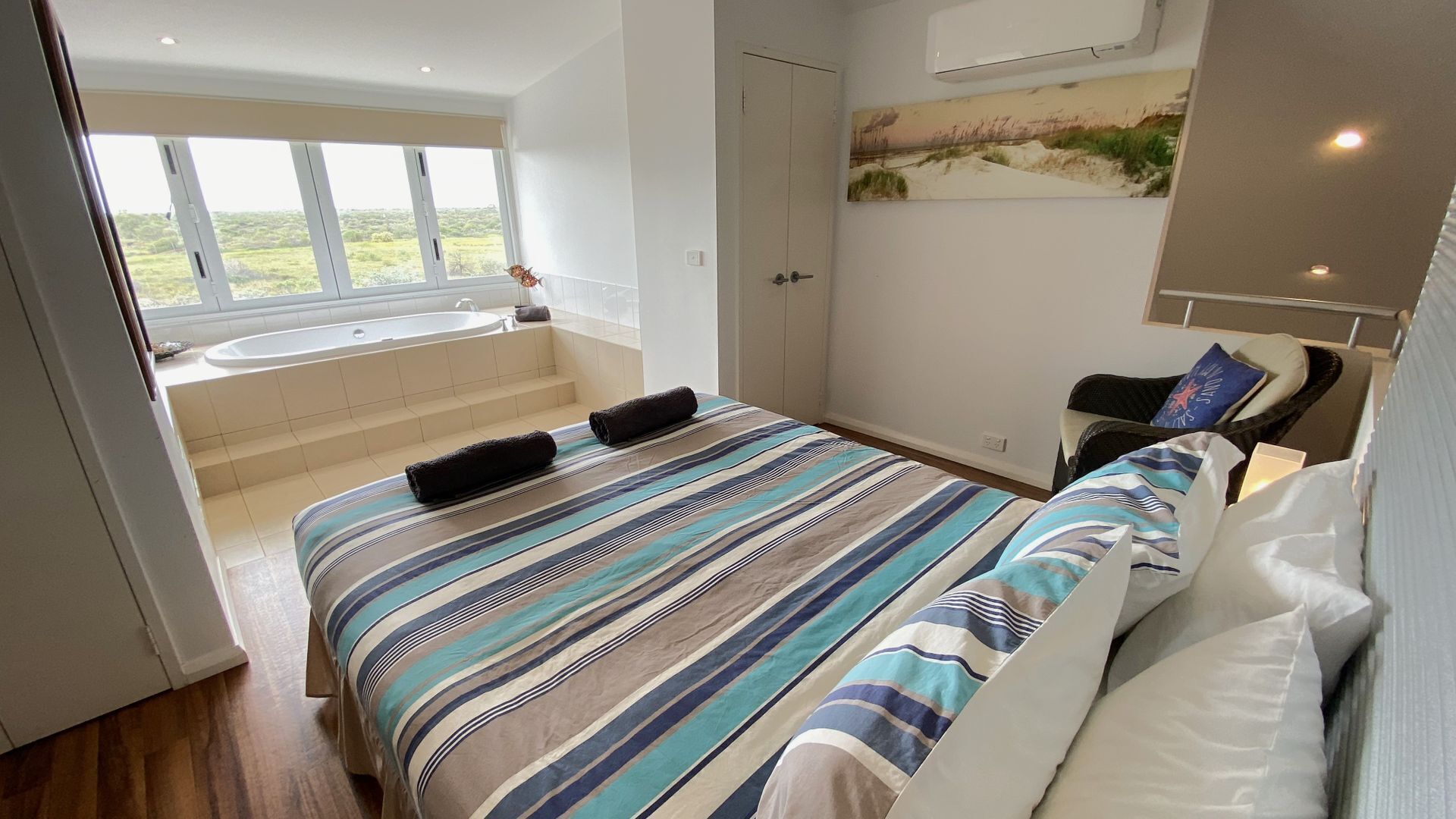 3 chambres, bureau, Wi-Fi, draps fournis