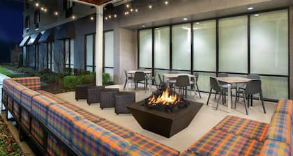 Home2 Suites by Hilton Long Island Brookhaven