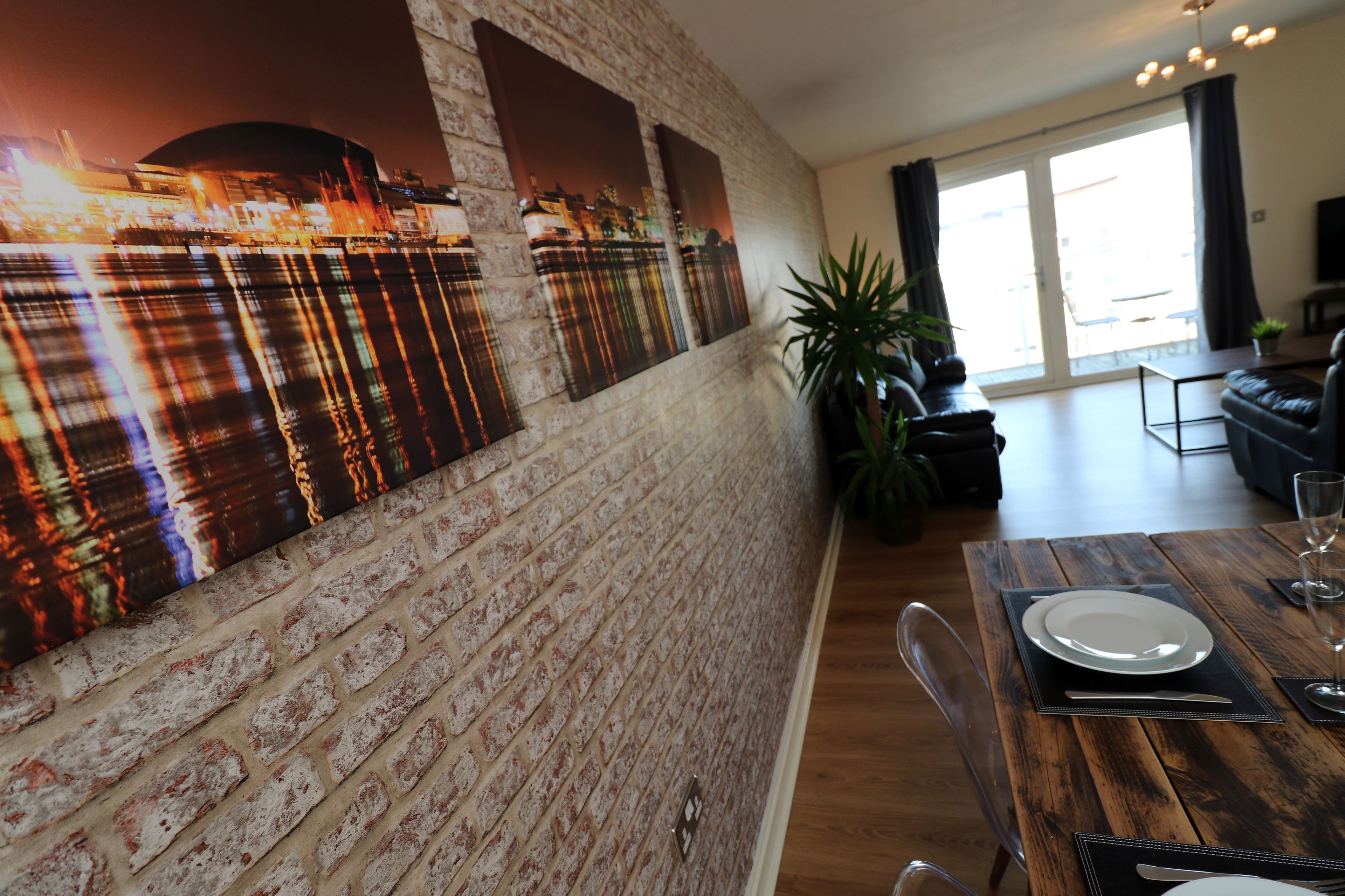 智慧型電視、 DVD 播放機