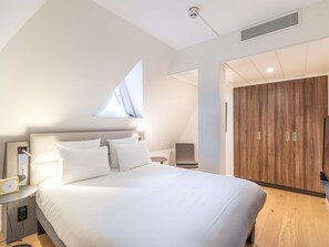 Hypo-allergenic bedding, minibar, desk, laptop workspace - Novotel Deauville Plage (Deauville)