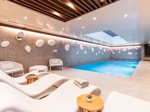 Indoor pool - Novotel Deauville Plage (Deauville)