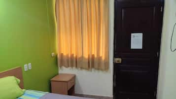 Single Room | Free WiFi, bed sheets