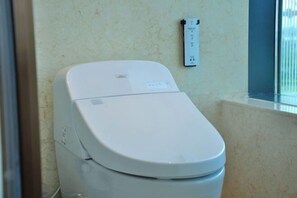 Bathroom - Jingcheng International Hotel (Yangzhou)