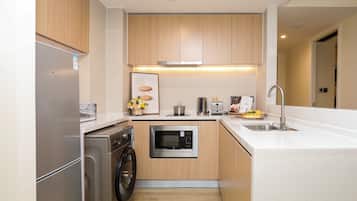 Executive Room, 2 Bedrooms | Private kitchenette | Fridge, microwave, stovetop, cookware/dishes/utensils