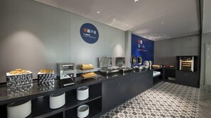 تناول الطعام