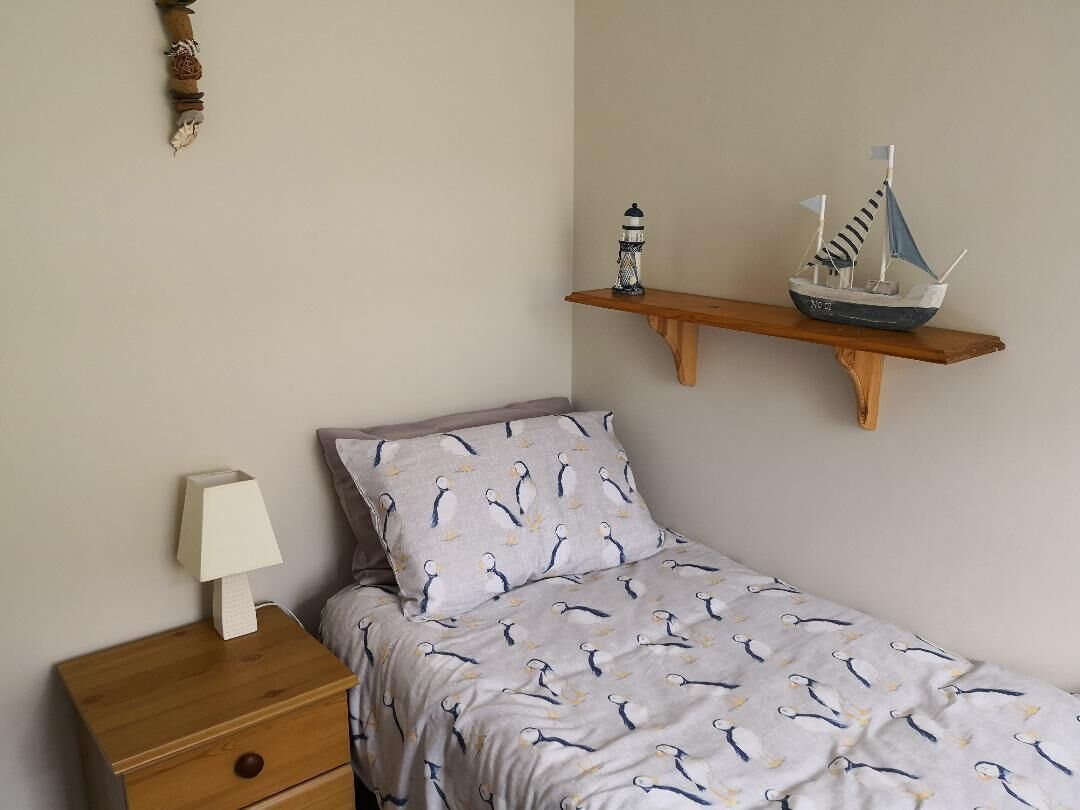 2 slaapkamers, een strijkplank/strijkijzer, gratis wifi, beddengoed