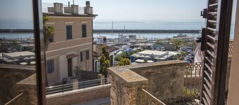 N097 - Numana, single house with sea view 100mt from the beach