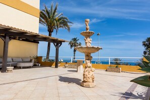 Terrace/patio - First line of magnificent beach apartment. Good sofa and amenities (Benalmádena)