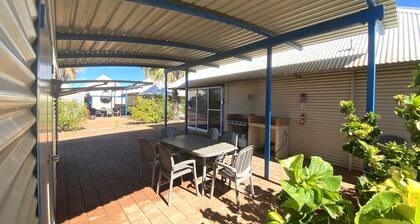 Osprey Holiday Village Unit 118 - Villa with a Pool in the Complex