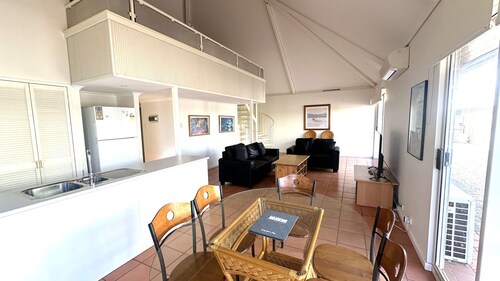 Osprey Holiday Village Unit 123 - Helles und luftiges Apartment zur Selbstverpflegung