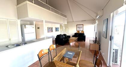 Osprey Holiday Village Unit 123 - Helles und luftiges Apartment zur Selbstverpflegung