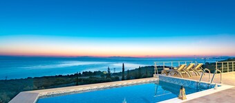 Sea View Nisaki Villa with private pool!