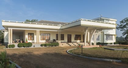 Hillview Plantation Bungalow