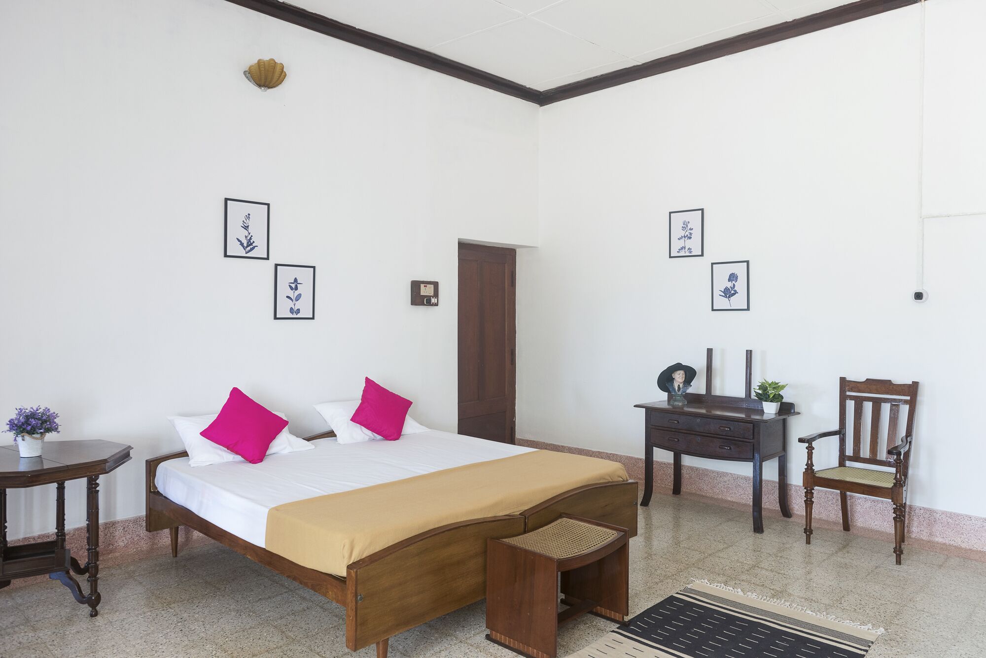 2 bedrooms, in-room safe, WiFi, bed sheets