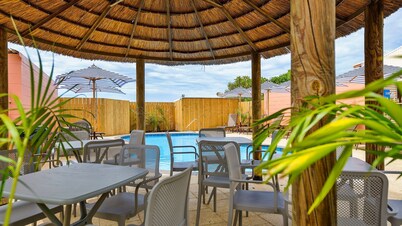 Osprey Holiday Village Unit 102 - 3 Bedroom fully self contained unit