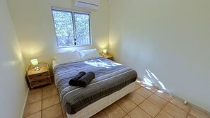 3 bedrooms, WiFi, bed sheets