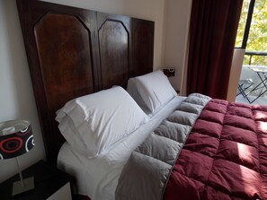 1 habitación, tabla de planchar con plancha, wifi y ropa de cama 