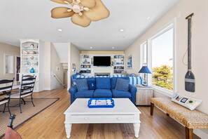 Smart TV, DVD player, ping pong, books