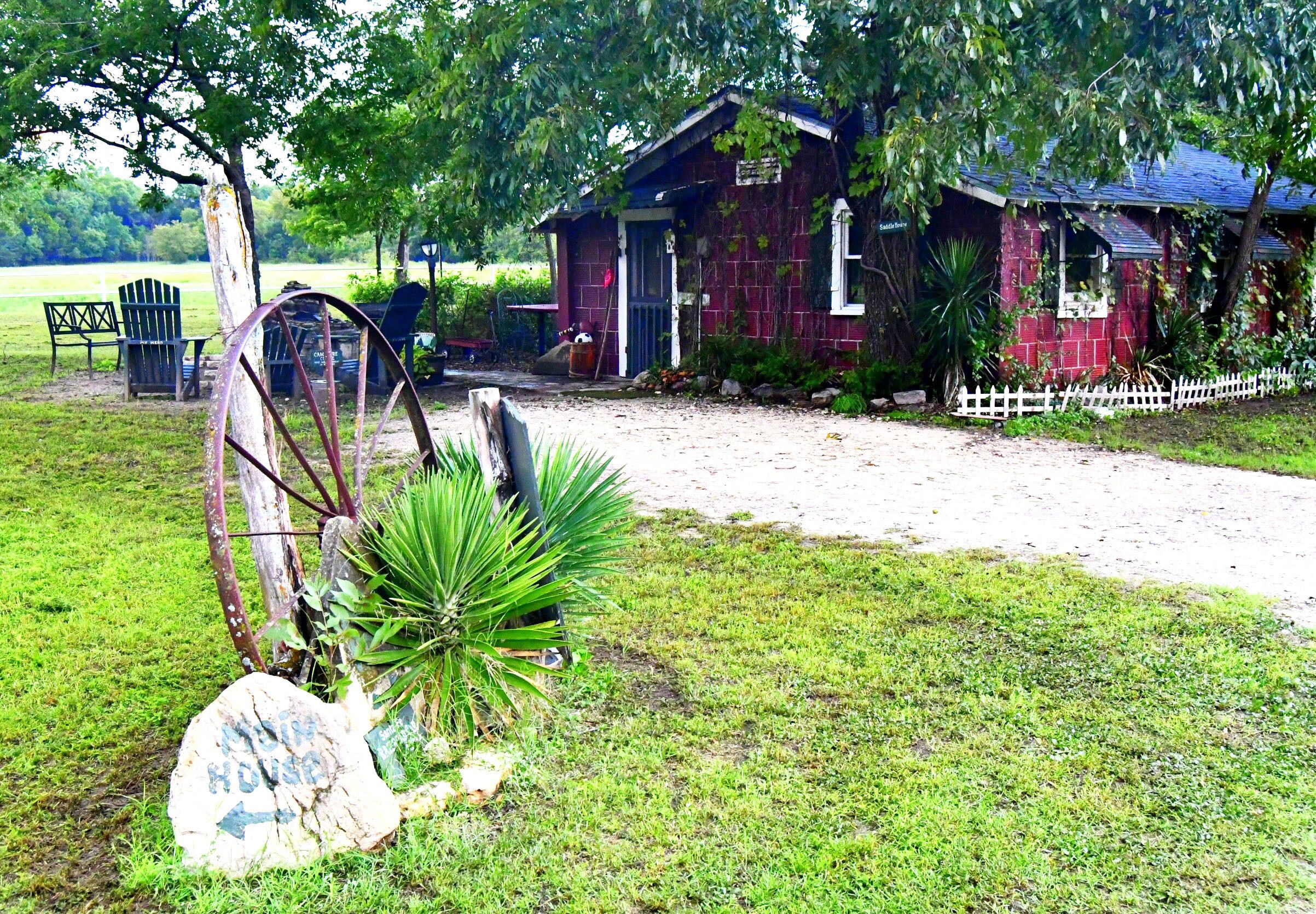 19 Best Cabin Rentals In Glen Rose, Texas Updated 2024 Trip101