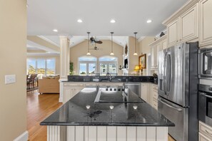 Fridge, microwave, oven, stovetop - Oceanview with elevator, private pool, golf cart, in Dolphin Ridge community (Emerald Isle)