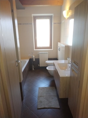 Towels - New 80m / 2 apartment in the center of Songavazzo (Songavazzo)