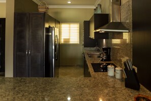 Private kitchen - Puerta Cabos Village H306 2BR by Casago (Cabo San Lucas)