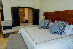 Condo, 2 Bedrooms