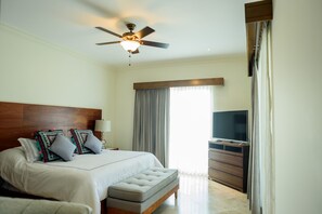 Condo, 2 Bedrooms | 2 bedrooms, individually furnished