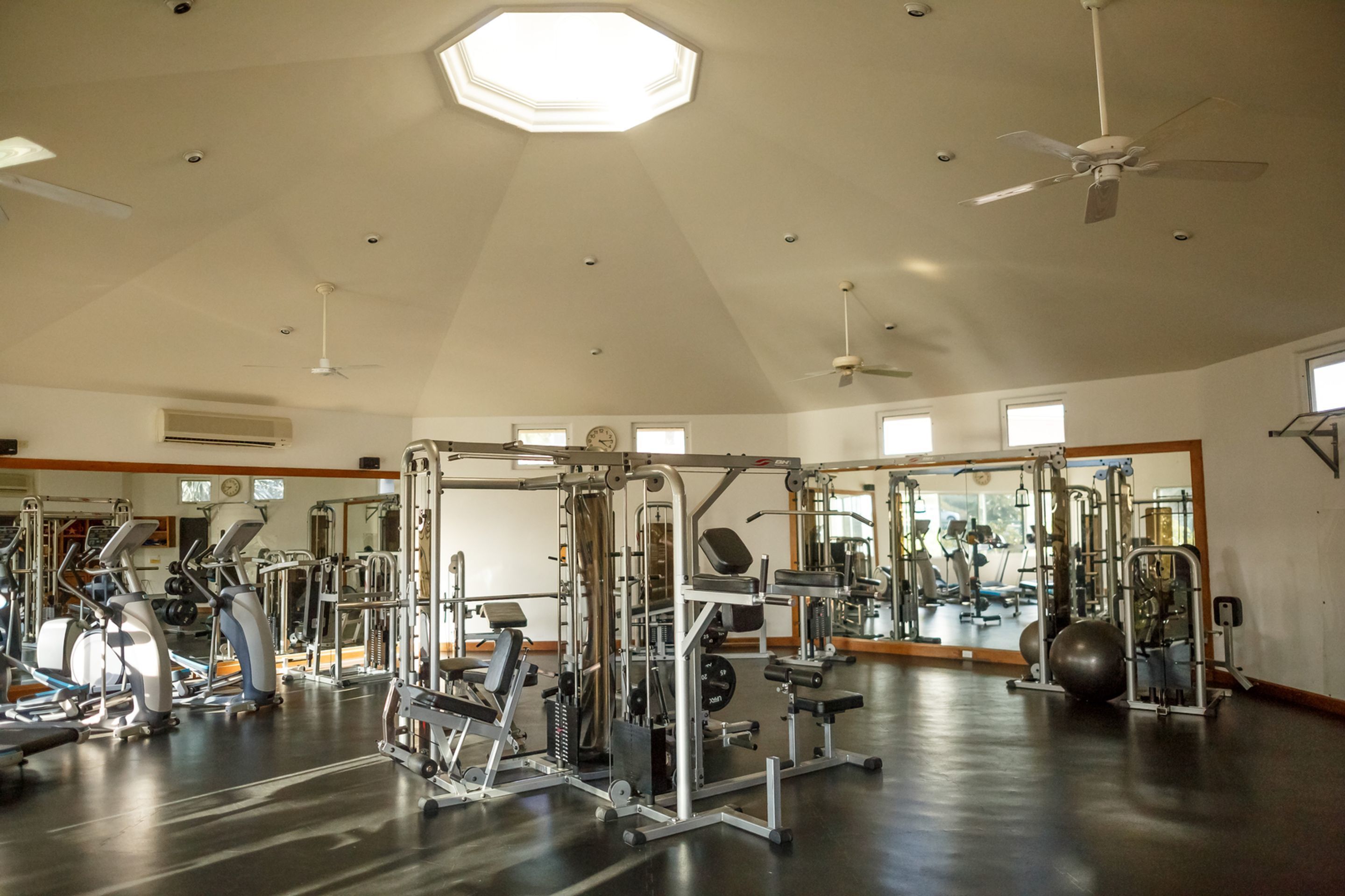 Condo, 2 habitaciones | Gimnasio