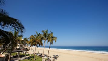 Condo, 2 habitaciones | Playa | Playa en los alrededores