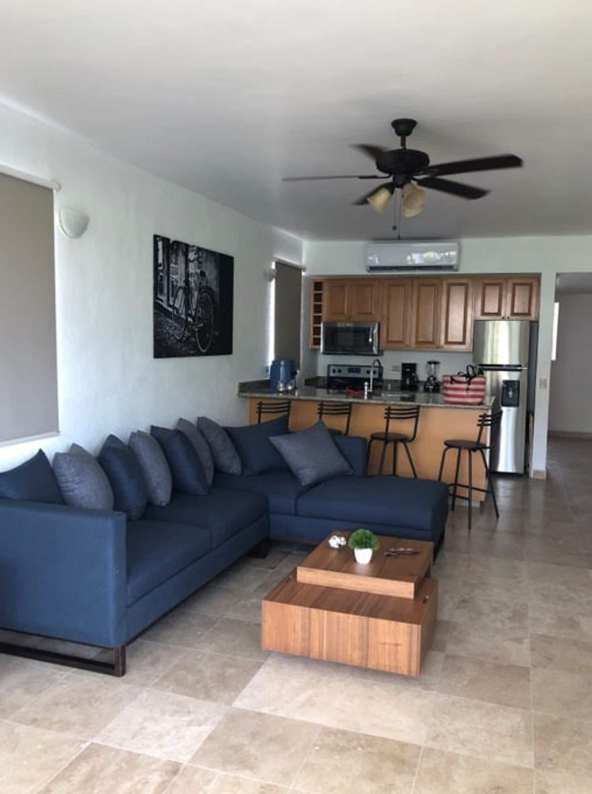 Condo, 2 Bedrooms | 2 bilik tidur, dilengkapkan perabot secara berasingan, Wi-fi percuma 