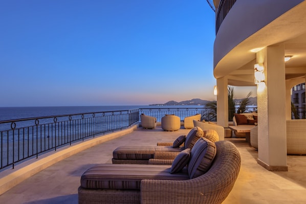 Condo, 3 Bedrooms | Exterior