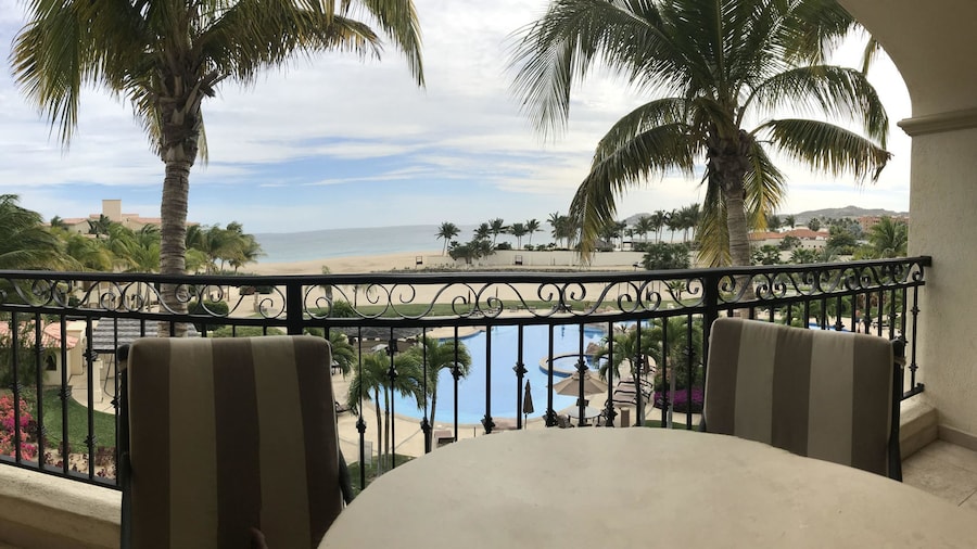 Las Mananitas E3301 2 BR by Casago