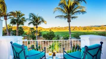 Condo, 3 habitaciones | Vista del balcón