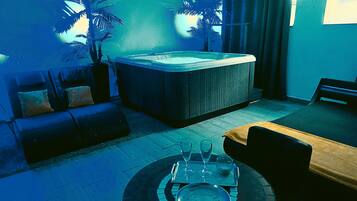 Bain à remous intérieur