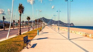 Strand