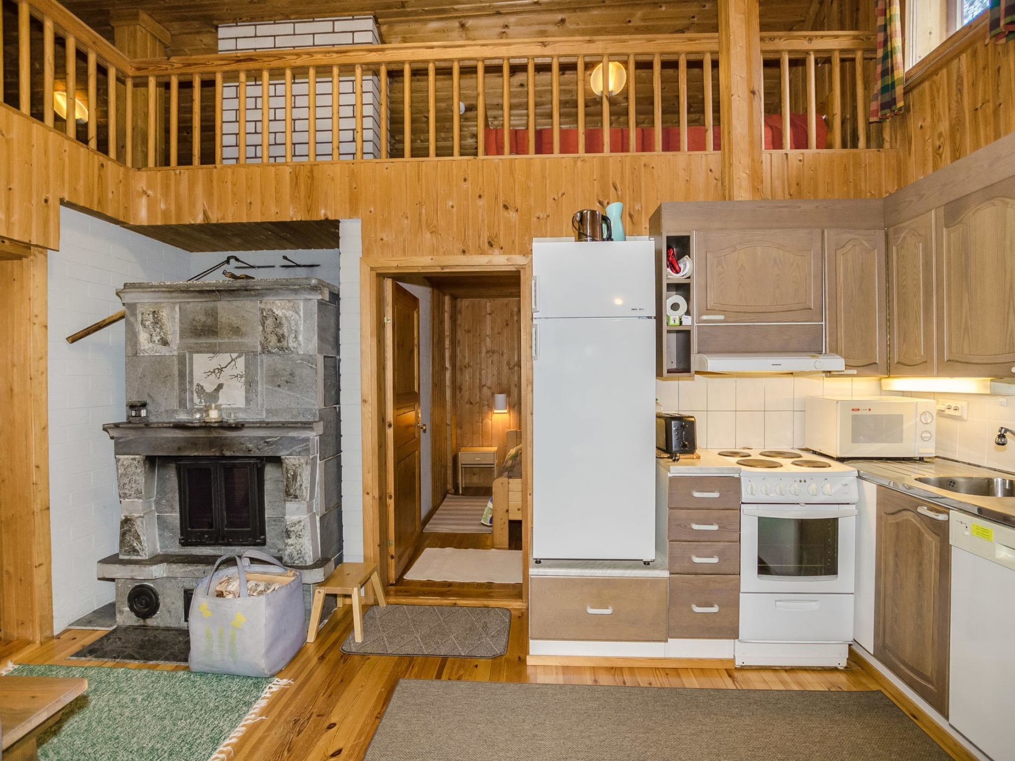 Réfrigérateur, micro-ondes, lave-vaisselle