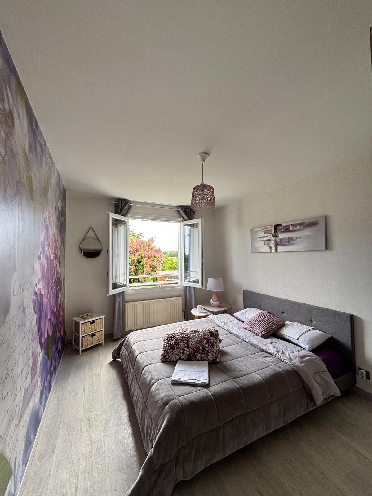 3 chambres, fer et planche à repasser, lit parapluie, Wi-Fi gratuit