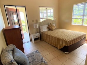2 bedrooms, iron/ironing board, free WiFi, bed sheets - Escape to the sun in a Tropical Getaway! (St John's)