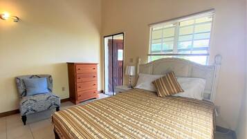 2 Schlafzimmer, BĂŒgeleisen/BĂŒgelbrett, WLAN, BettwĂ€sche