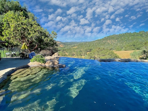 Welcome to Sunset Hills Ranch!