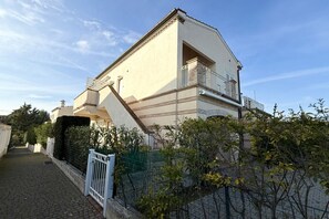 Exterior - N059 - Numana, new two-room apartment with terrace (Maratta)