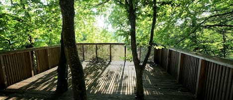 Enceinte de lâhĂ©bergement
