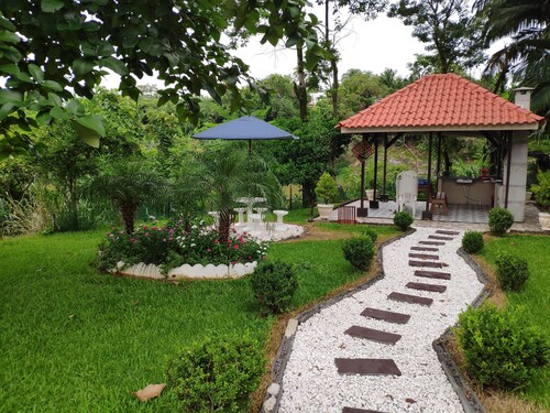 PARAISO URBANA more linpa house in the city