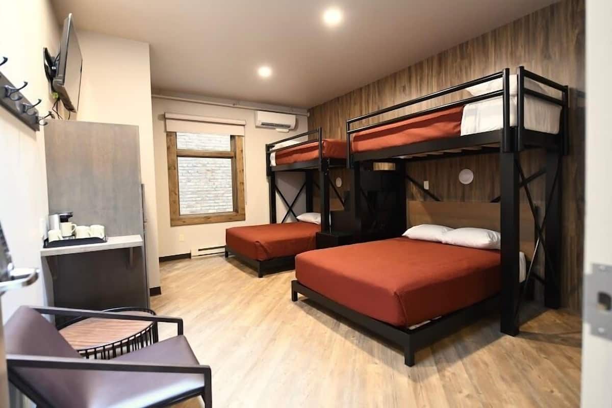 Room 6 @ 30 W Main Street (Interior, No View) | Premium bedding, individually decorated, individually furnished