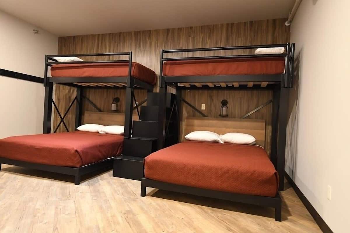 Room 7 @ 30 W Main Street (Interior, No View) | Premium bedding, individually decorated, individually furnished