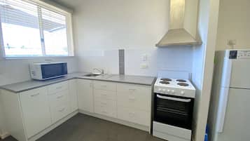 Fridge, microwave, stovetop, toaster